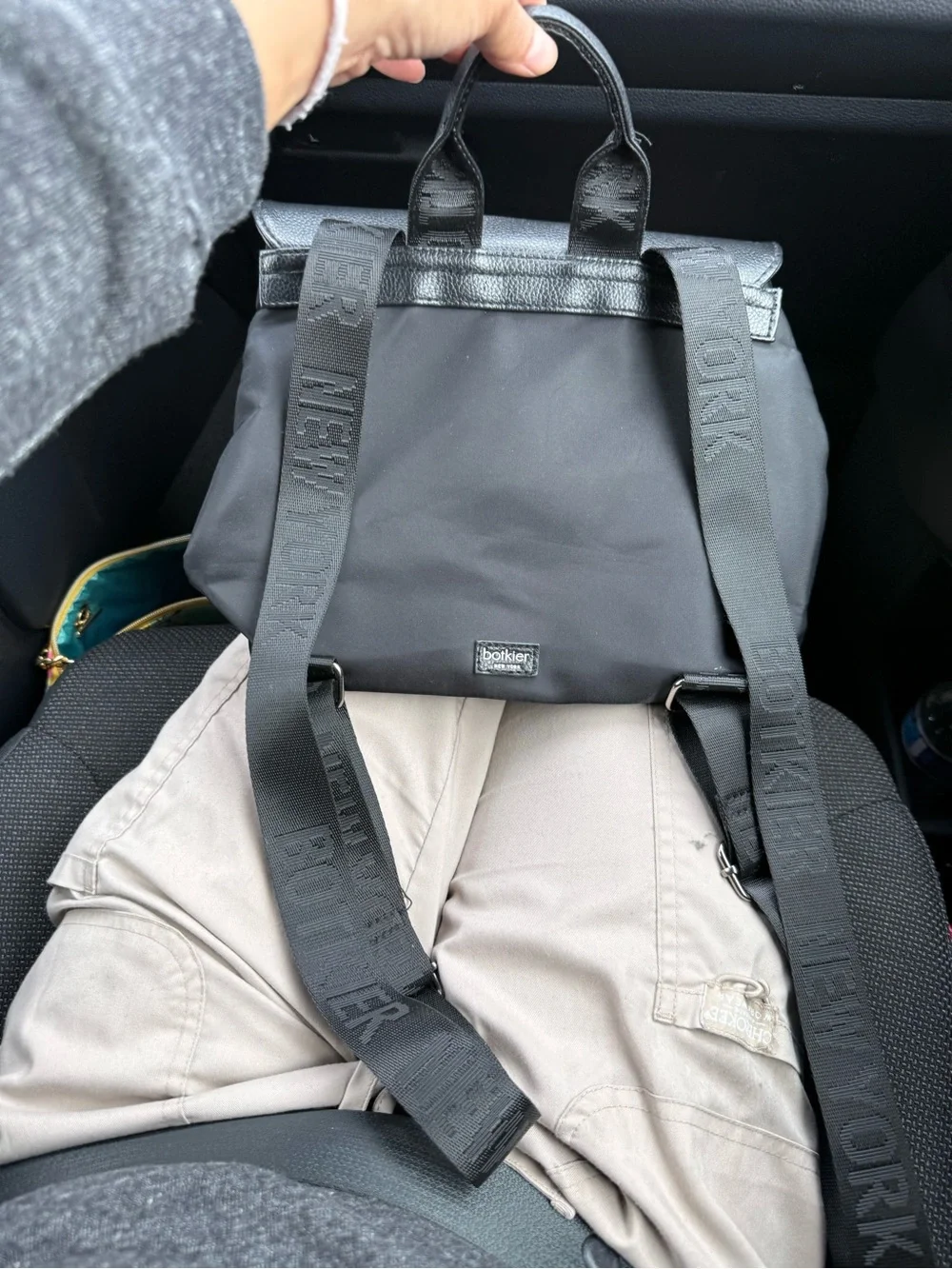 Botkier compact black